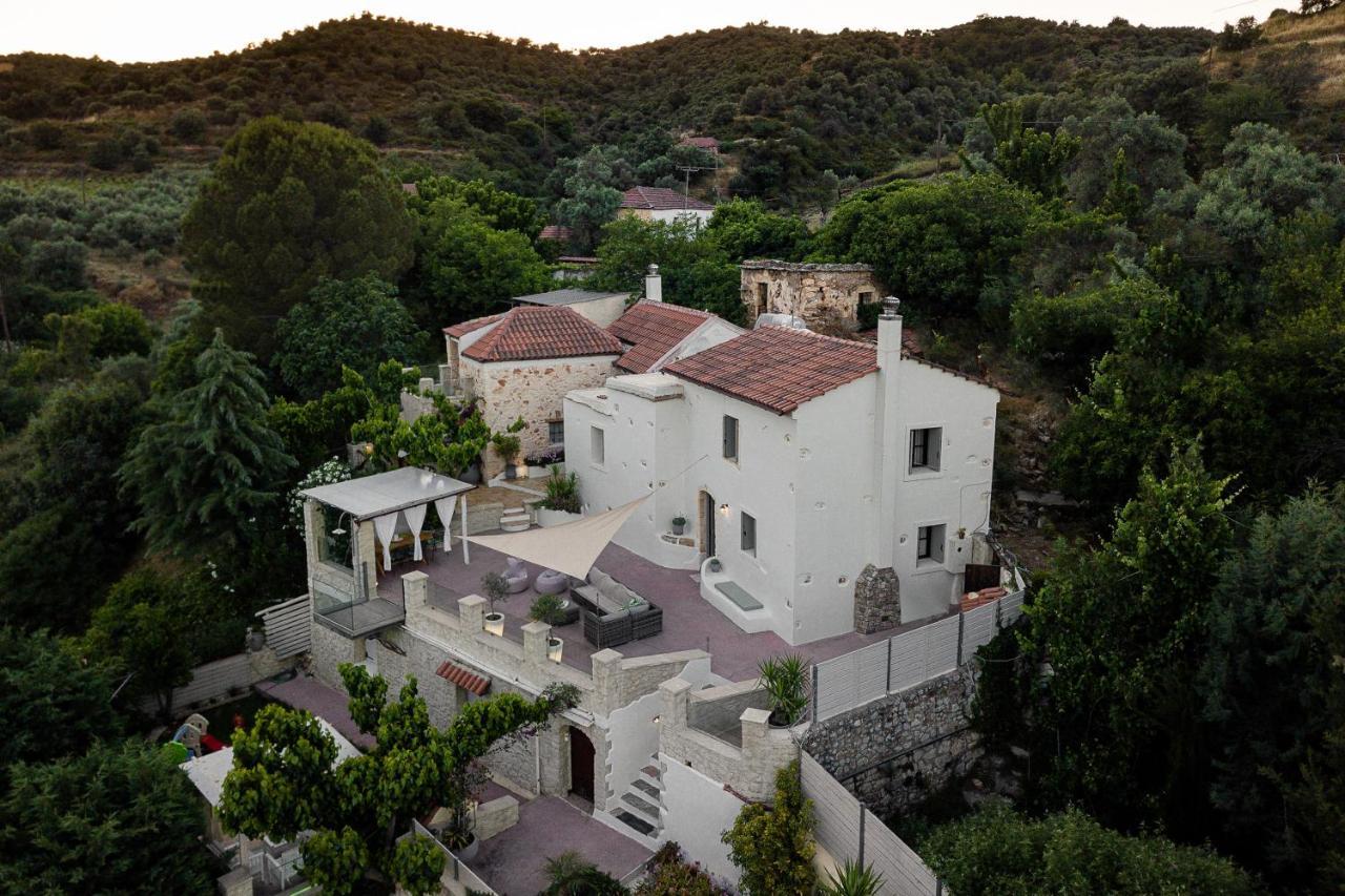 Verekinthos Villas - Pool, Hot Tub, Bbq, Kids Playground, Stunning Mountain Views Yerolákkos Extérieur photo