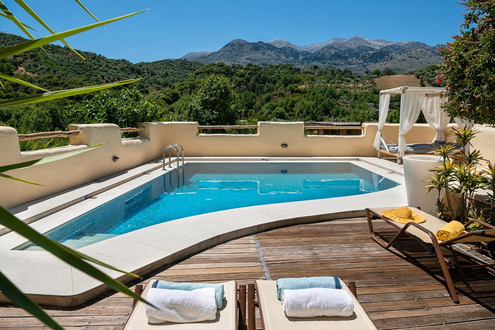 Verekinthos Villas - Pool, Hot Tub, Bbq, Kids Playground, Stunning Mountain Views Yerolákkos Extérieur photo