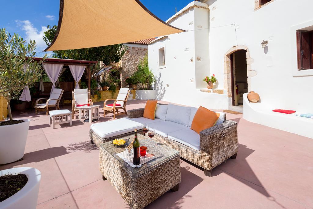 Verekinthos Villas - Pool, Hot Tub, Bbq, Kids Playground, Stunning Mountain Views Yerolákkos Extérieur photo