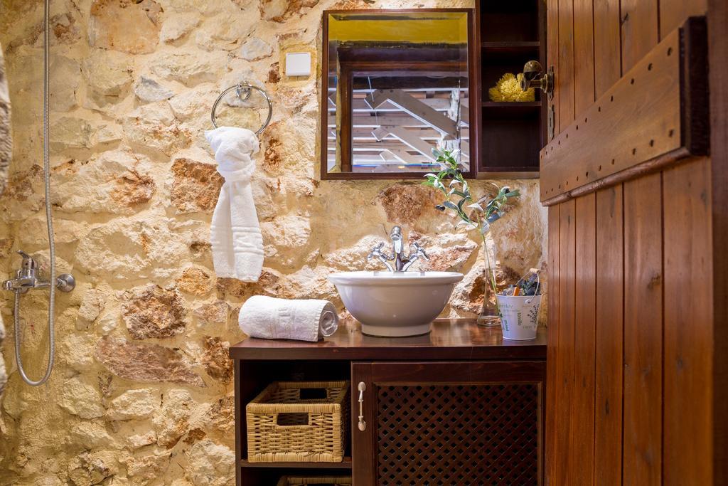 Verekinthos Villas - Pool, Hot Tub, Bbq, Kids Playground, Stunning Mountain Views Yerolákkos Extérieur photo