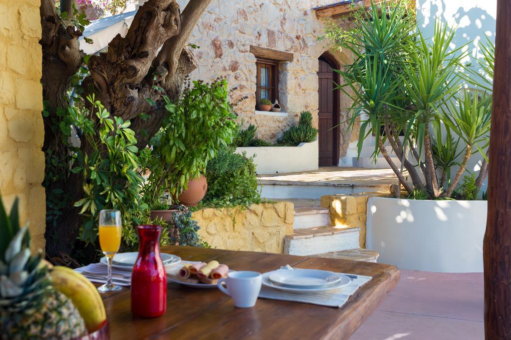 Verekinthos Villas - Pool, Hot Tub, Bbq, Kids Playground, Stunning Mountain Views Yerolákkos Extérieur photo